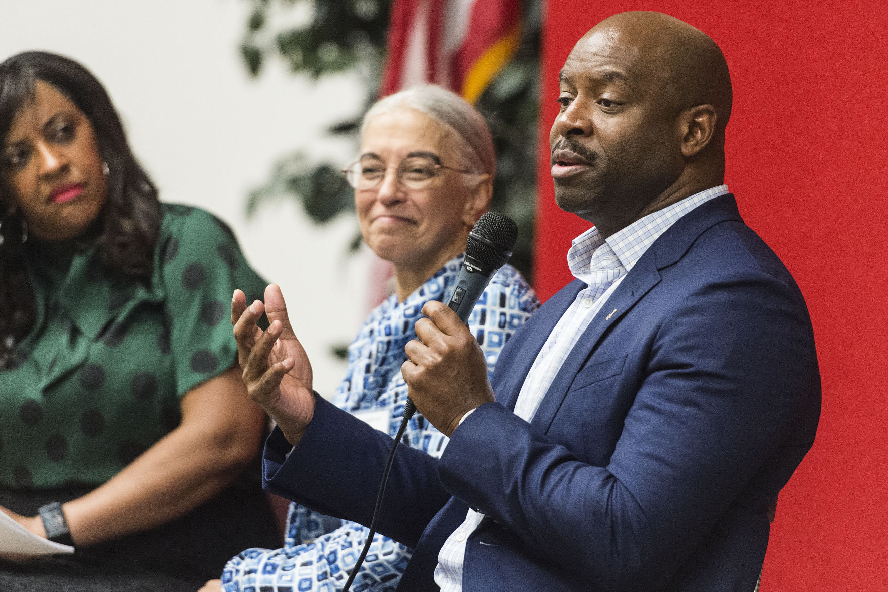 LNA 11042017 Leland Melvin Panel Discussion 02
